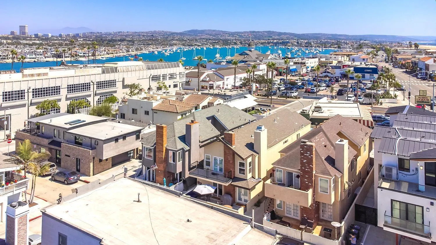 3 Bedroom Luxury Home Steps To Balboa Fun Zone Newport Beach