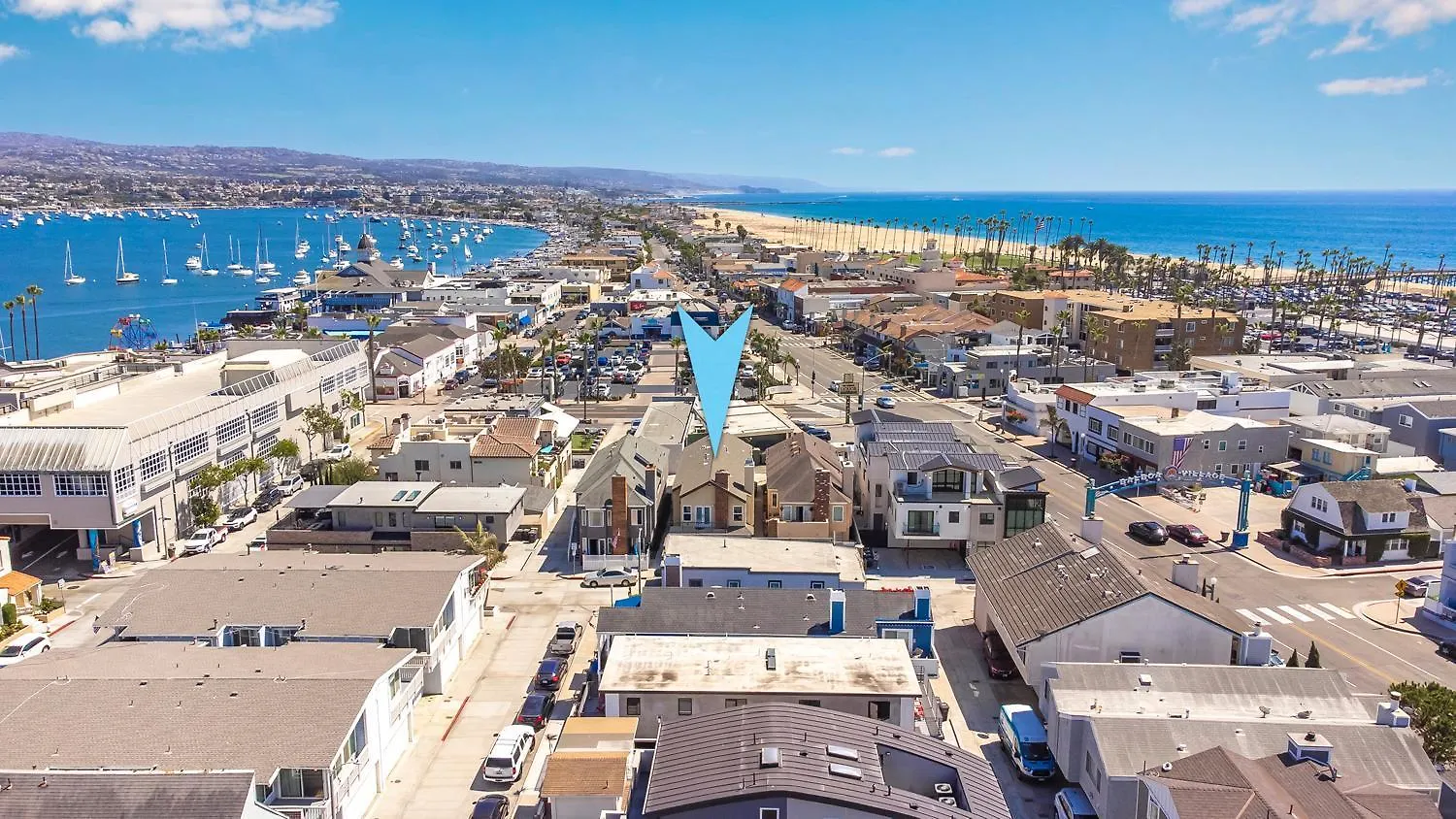 Holiday home 3 Bedroom Luxury Home Steps To Balboa Fun Zone Newport Beach