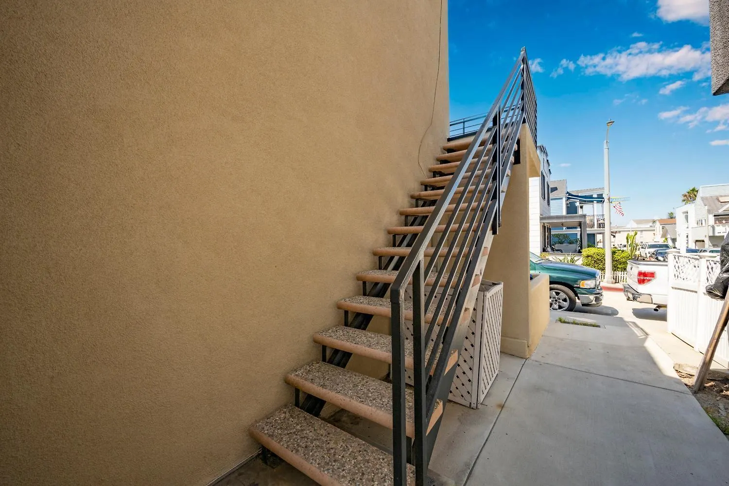 3 Bedroom Luxury Home Steps To Balboa Fun Zone Newport Beach