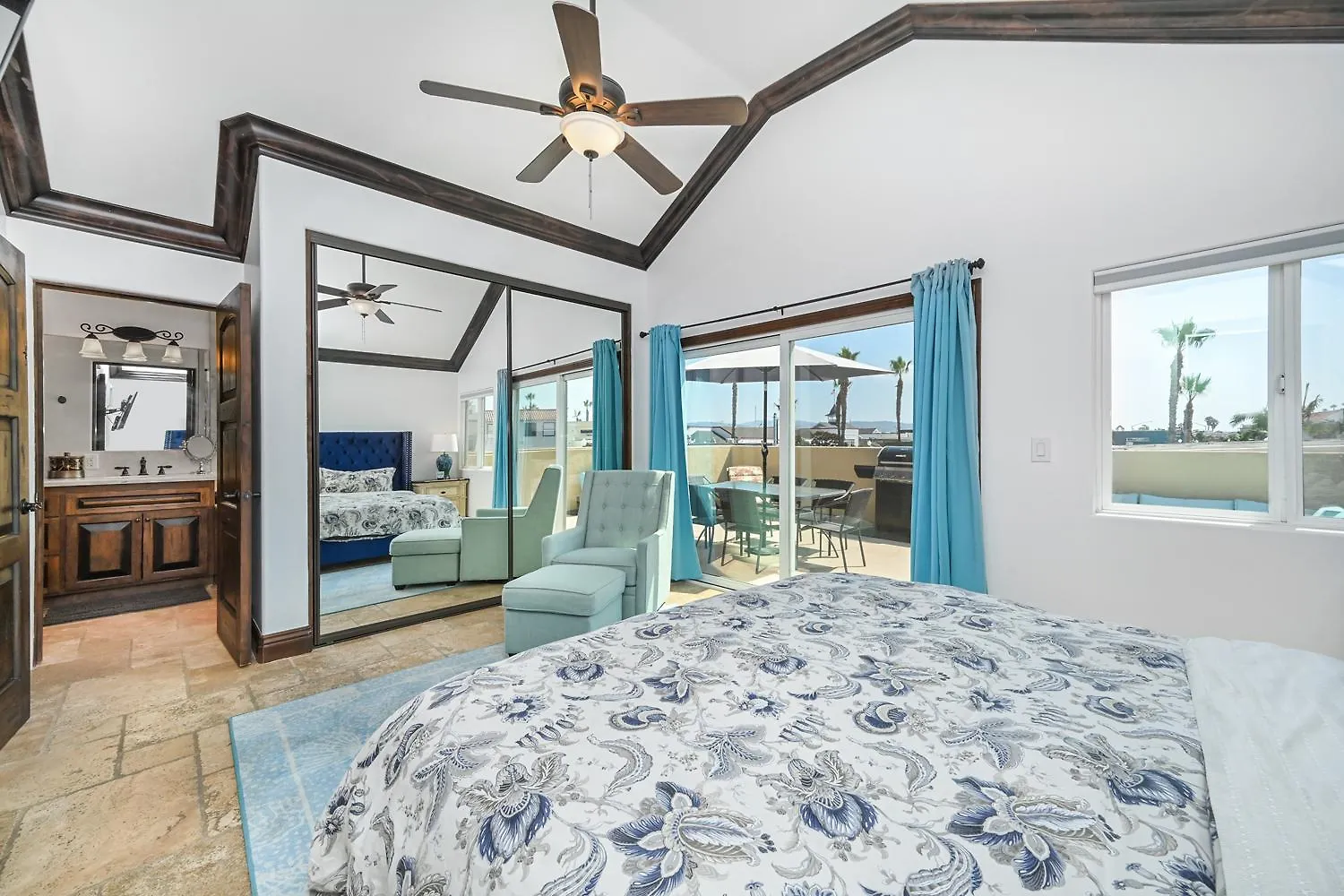3 Bedroom Luxury Home Steps To Balboa Fun Zone Newport Beach